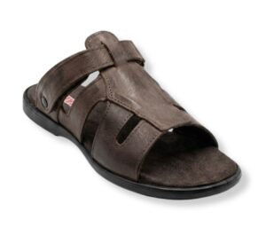 900 Chocolate Couro | But e Cia<br>R$ 39,90