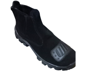 150 Preto | But e Cia<br>R$ 29,90